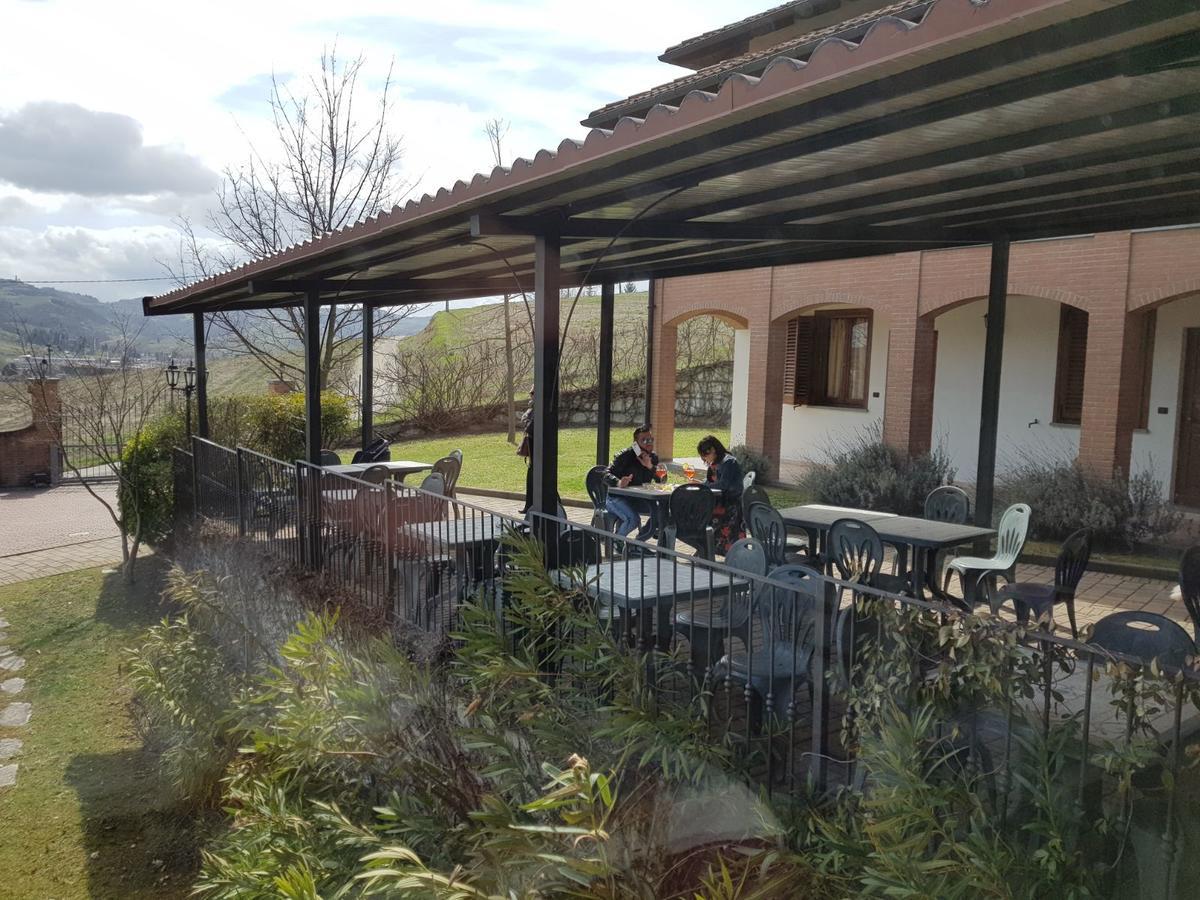 Agriturismo Le Due Cascine San Marzano Oliveto Exteriör bild